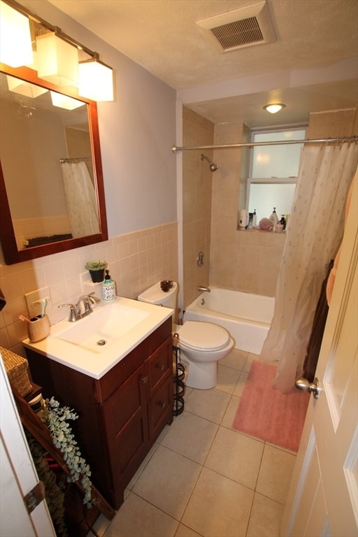 Building Photo - 143 Hillside St