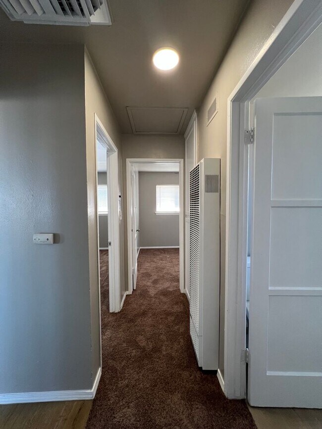 Building Photo - Beautifully Remodeled Home