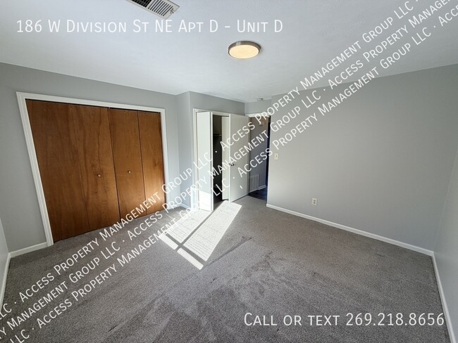 Building Photo - 186 W Division St NE