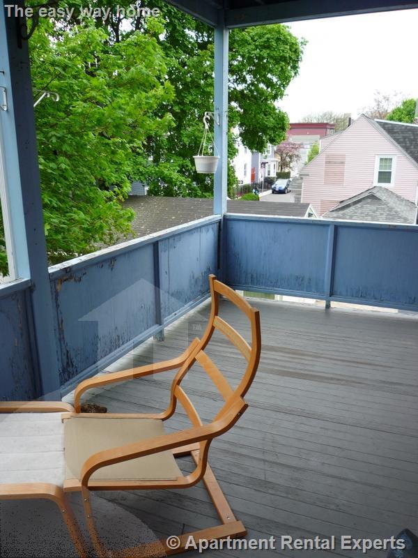 Building Photo - Cambridgeport / Central Square 2 Bedroom -...