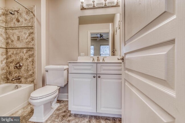 Building Photo - 1320 Race St