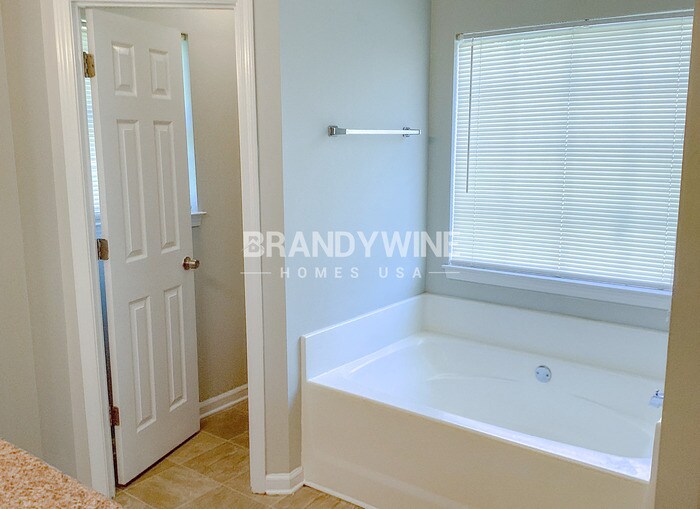 Building Photo - 5877 Pecan Grove