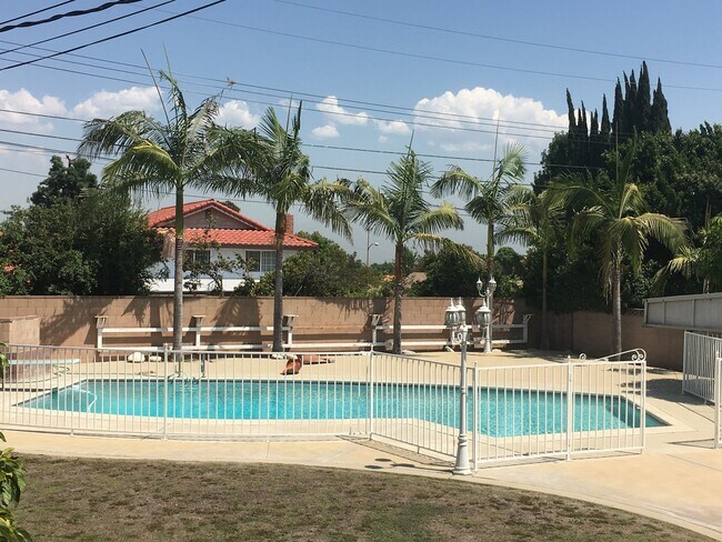 Building Photo - Spacious Hacienda Heights Home with a Pool
