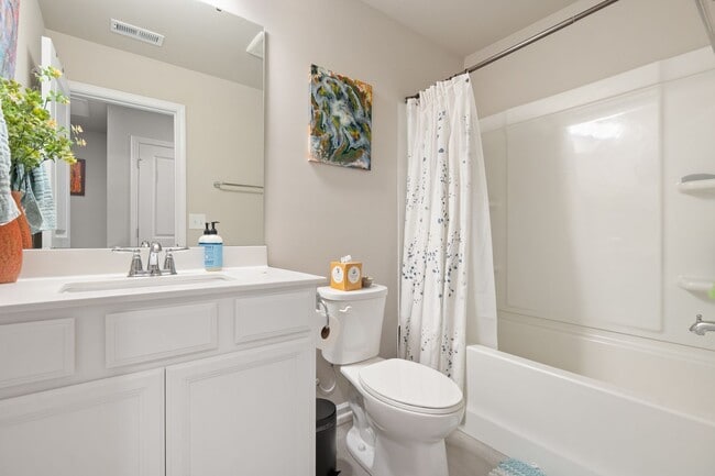 Building Photo - 622 Firebrick Dr