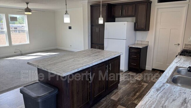 Building Photo - 743 S Joe Martinez Ct