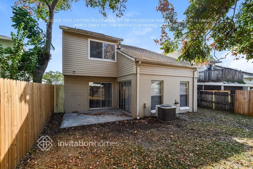 Building Photo - 1233 Ashworth Dr