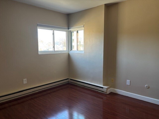 Building Photo - 53 Melrose St