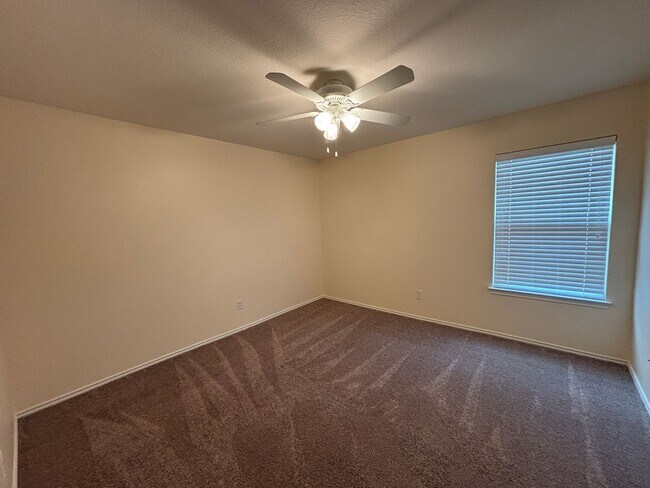 Building Photo - Spacious and Beautifully Maintained Arlington Home in Harris Ridge
