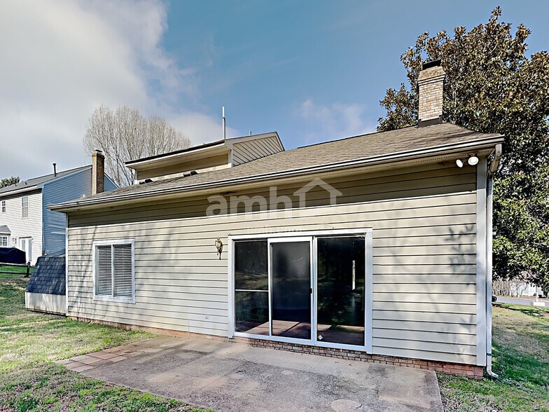 Building Photo - 9319 Cedar River Rd