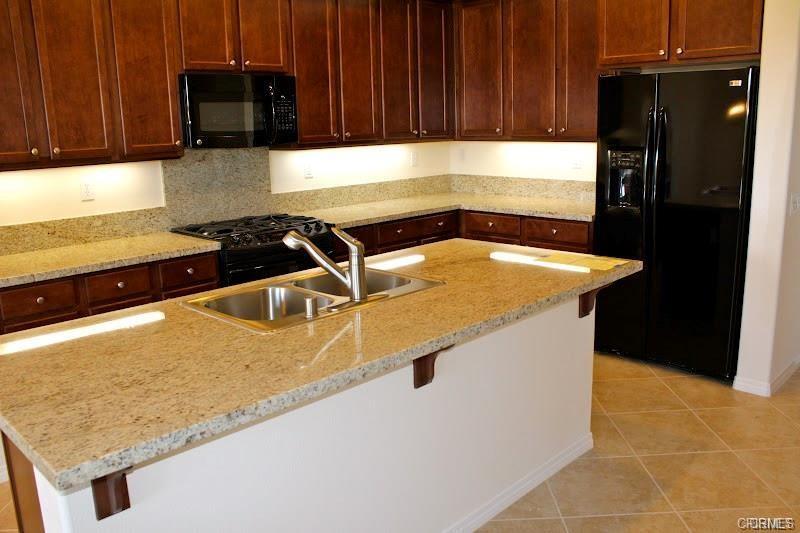 Building Photo - 28632 Pietro Dr