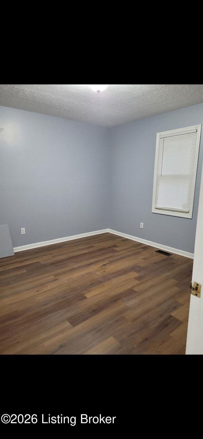 Building Photo - 1532 W Breckinridge St