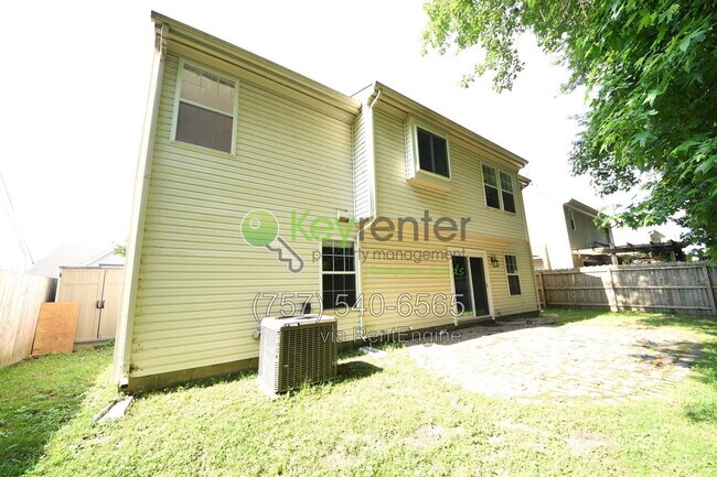Building Photo - 1109 Lady Ashley Dr