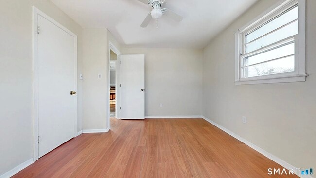 Building Photo - 150 Adams St