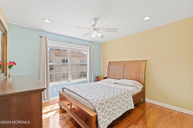 Building Photo - 7 Warbler Rd