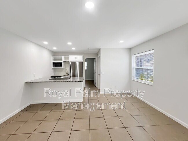 Building Photo - 11594 1st Ave