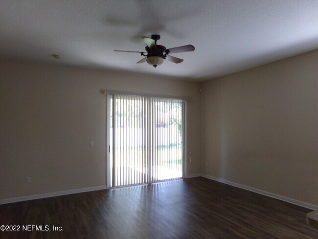 Building Photo - 3843 Westridge Dr