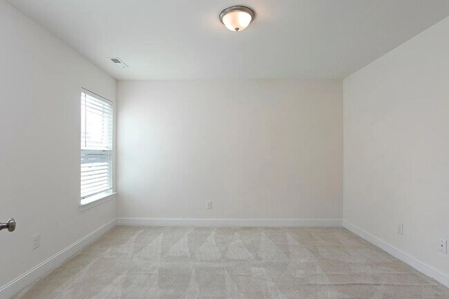 Building Photo - Gorgeous Garner Home with Primary on Main ...