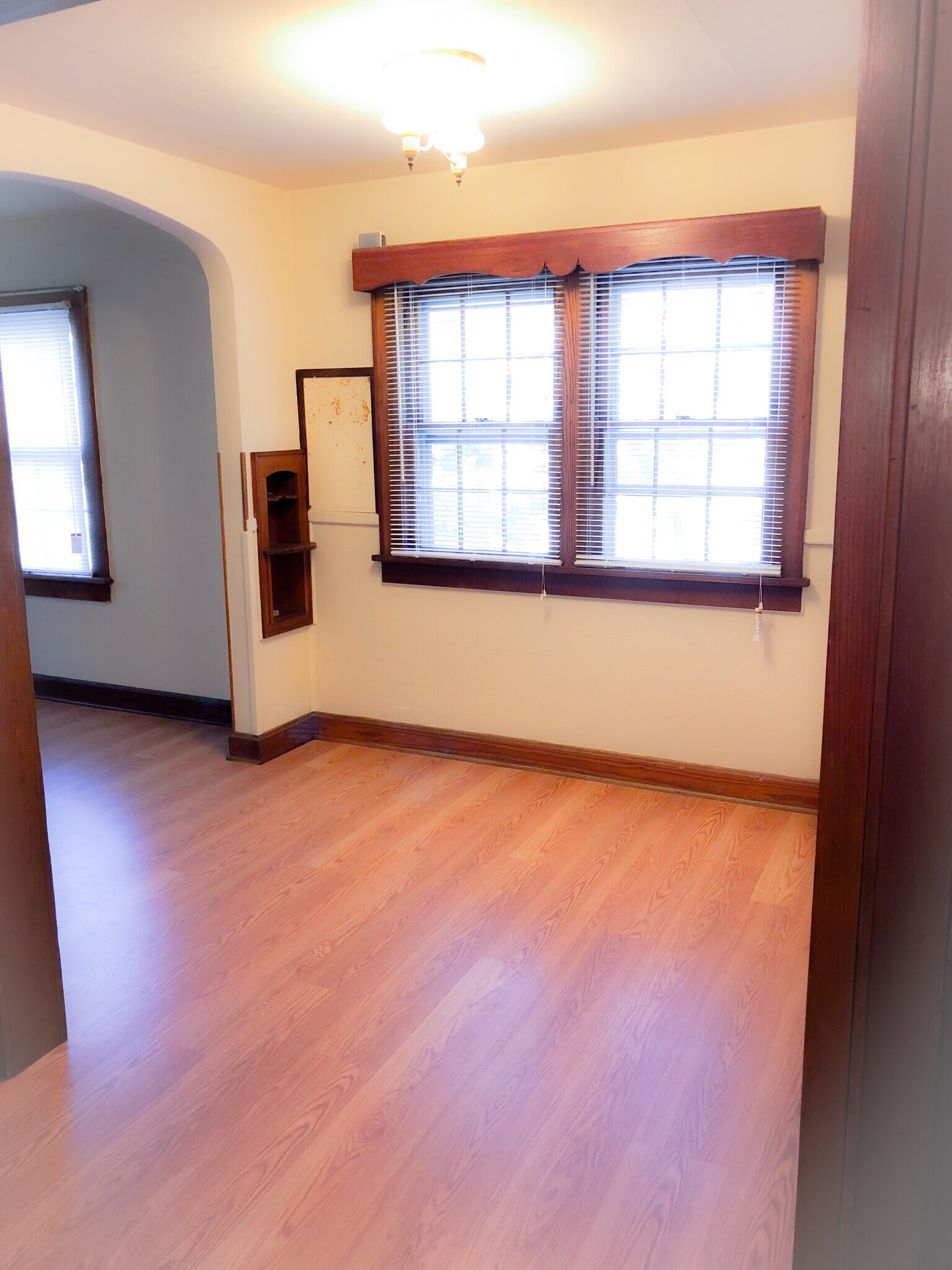 Dining Area - 1016 E Blaine St