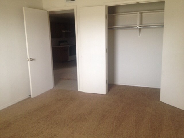 Building Photo - Laura Lane 3024