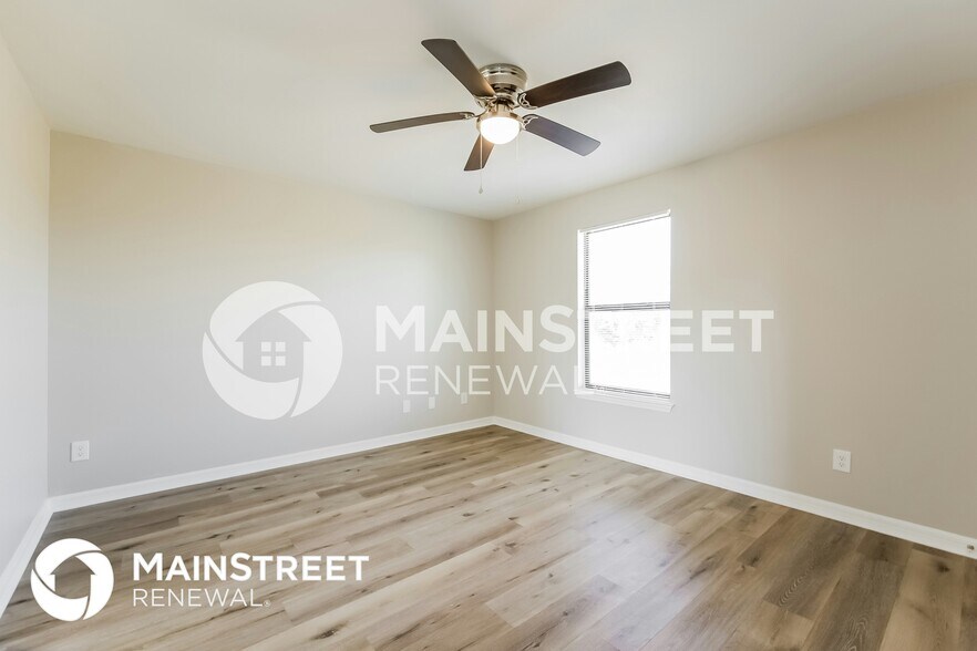 Building Photo - 2806 58th St W