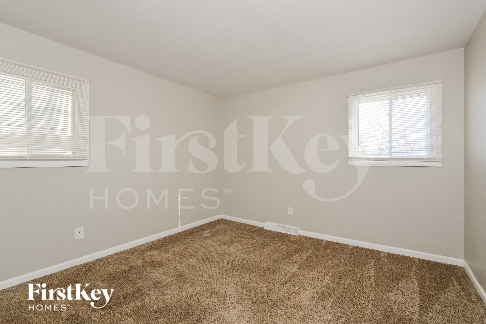 Building Photo - 955 Lorraine Ave