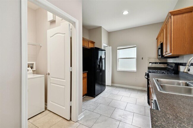 Building Photo - 20168 Bay Cedar Ave