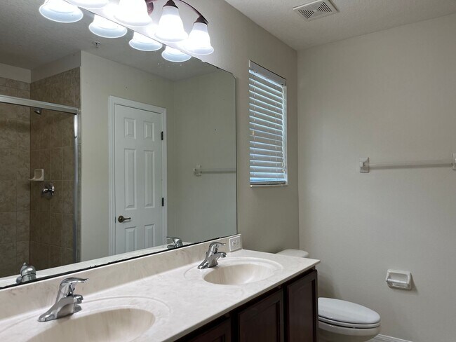 Building Photo - 3/2 Townhome at Water's Edge in Lake Nona
