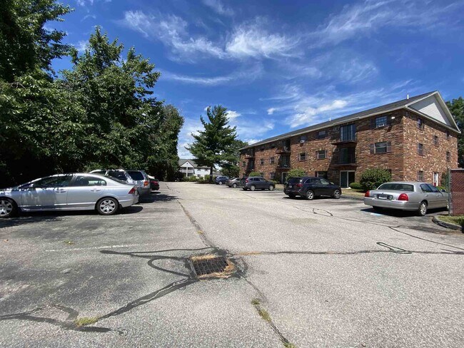 Building Photo - 11 Railroad Ave