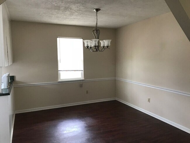 Building Photo - 4243 Windsor Spring Road - Field Crest