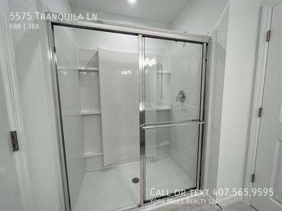 Building Photo - 5575 Tranquila Ln