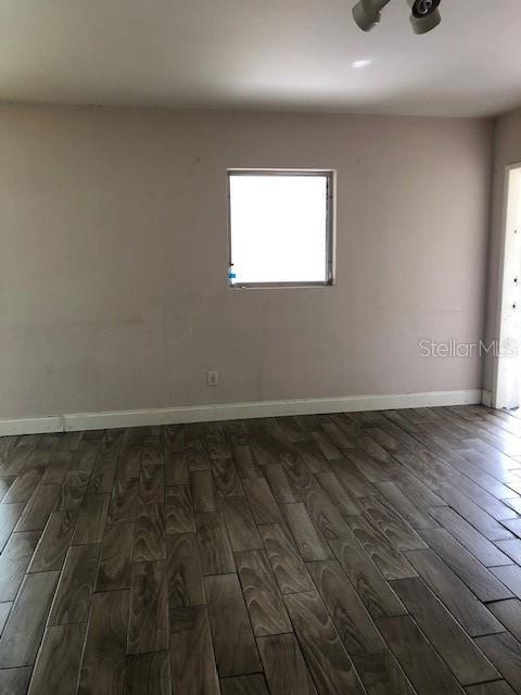 Building Photo - 1955 N Old Coachman Rd