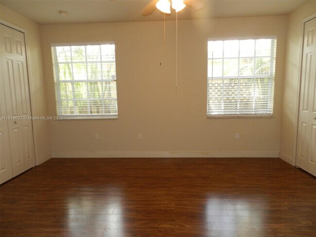 Building Photo - 16020 SW 91st Ct
