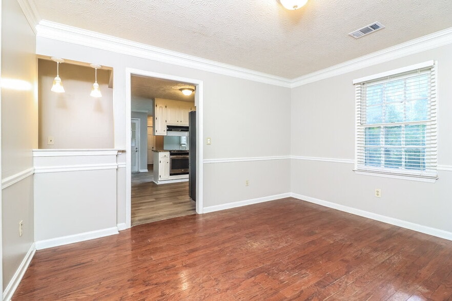 Building Photo - 4818 W Mceachern Woods Dr