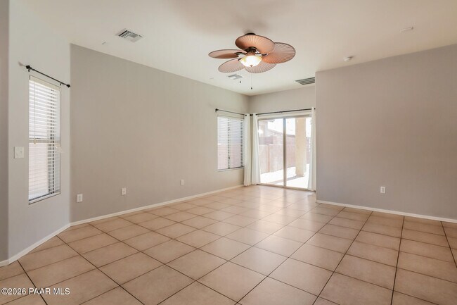 Building Photo - 7570 E Majestic Palm Ln