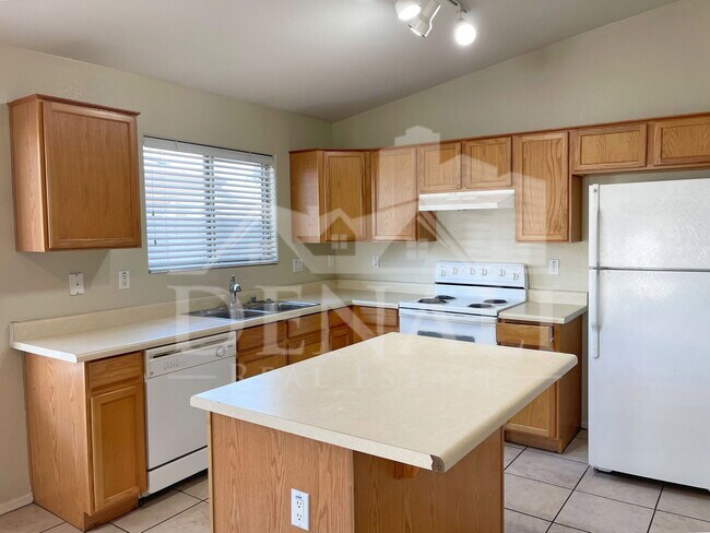 Building Photo - 7220 S 55th Dr