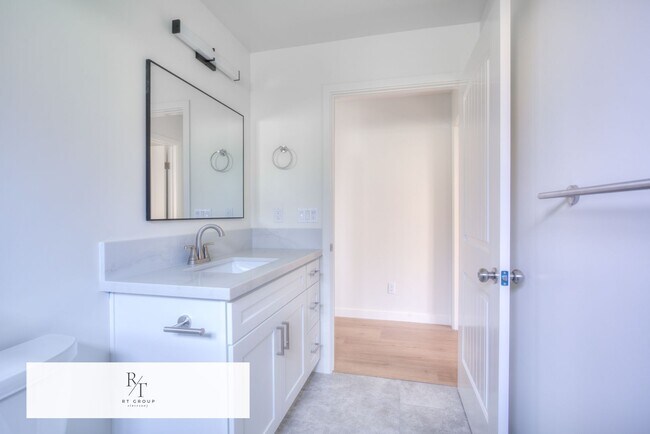 Building Photo - 2 Bed | 2 Bath | Alhambra School District