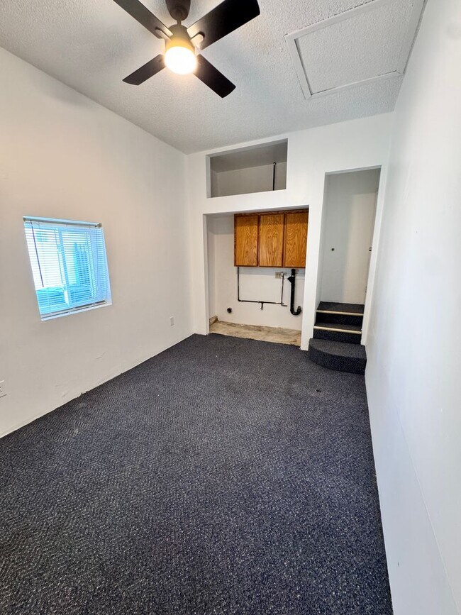 Building Photo - 14942 Cerritos Ave