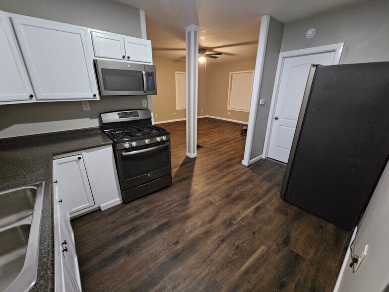 Building Photo - 7381 Owasco Rd