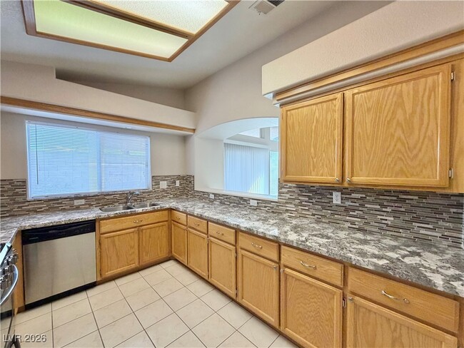 Building Photo - 8525 Danza Del Sol Dr