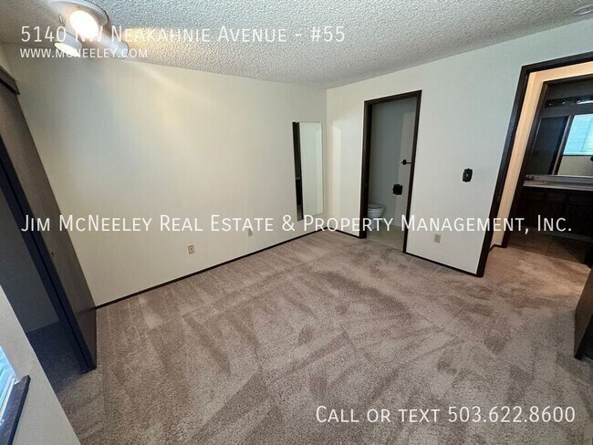Building Photo - 5140 NW Neakahnie Ave