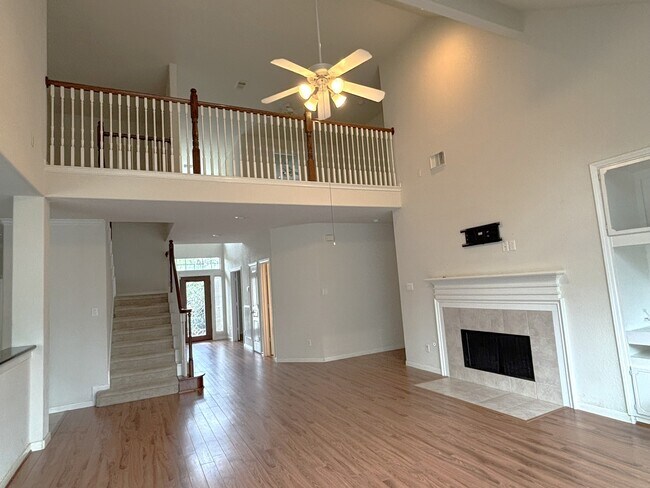 Building Photo - 19538 Piney Lake Dr