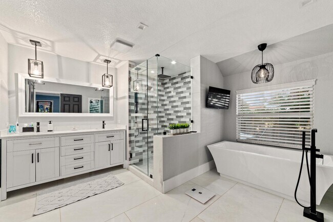 Building Photo - 8780 Harrogate Ct