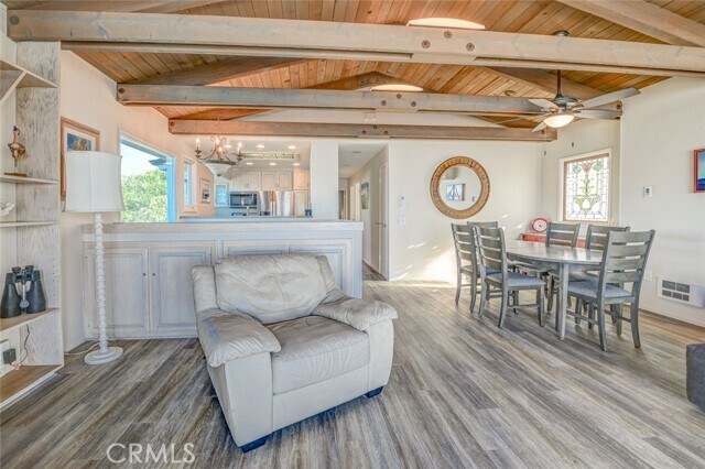 Building Photo - 1021 Gaviota Dr