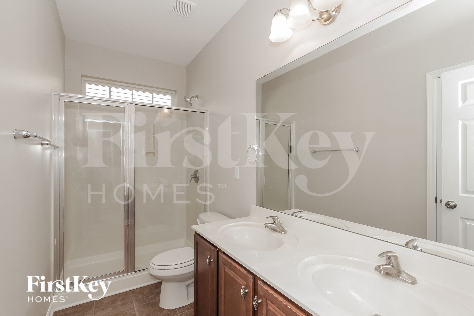 Building Photo - 2266 Isaac St