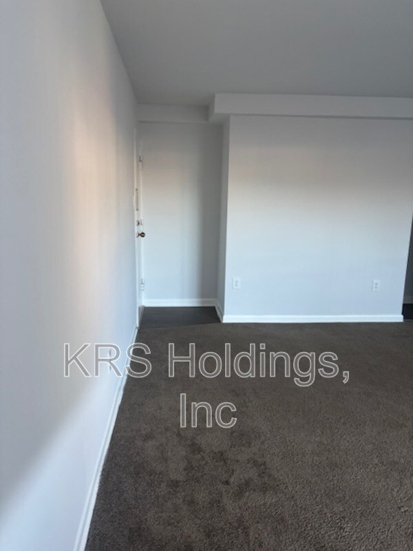 Building Photo - 5604 Crenshaw Rd