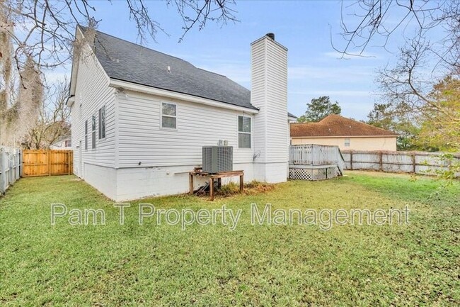 Building Photo - 8 Rivermarsh Ct