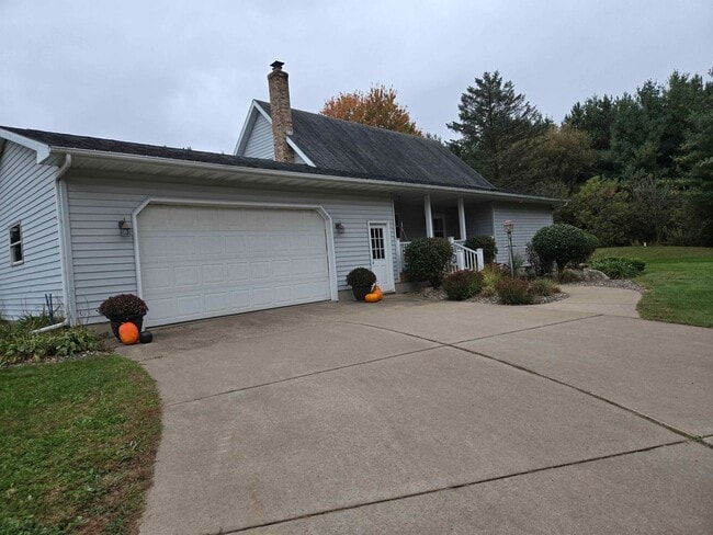 Building Photo - 14995 50th Ave