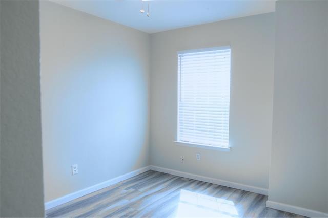 Building Photo - 120 Lindas Creek Ln