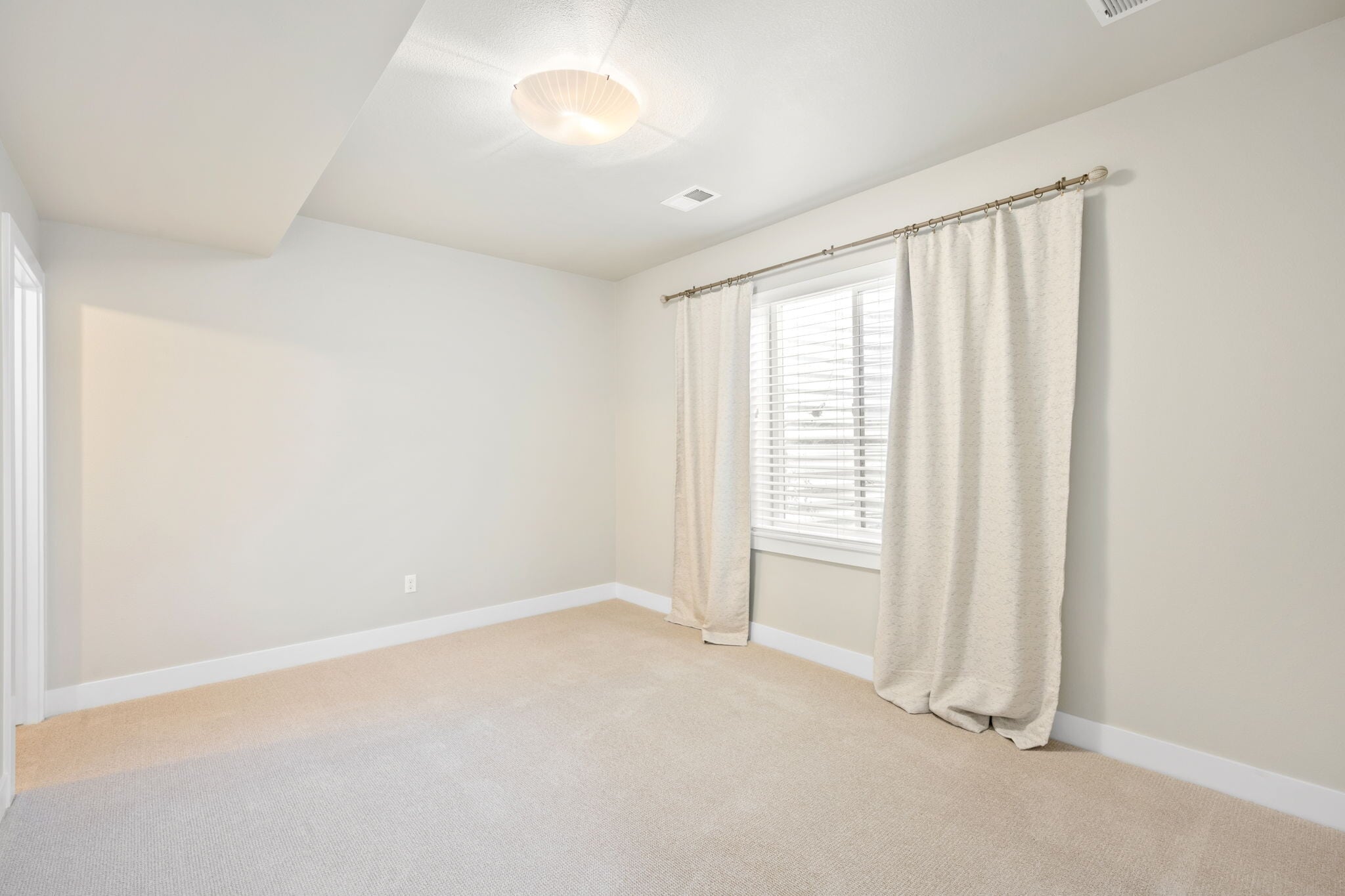 Basement Bedroom - 2115 S Sherman St