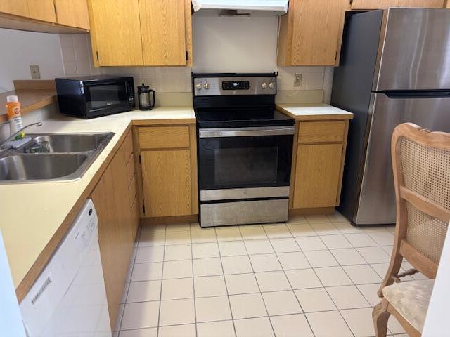 Building Photo - 2621 Village Blvd